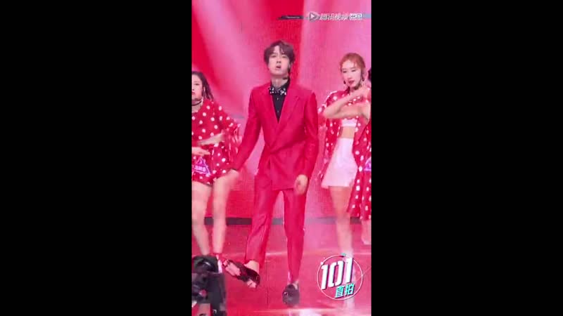 Fancam_yibo_chto_ty_delaesh_aaaaaaaa