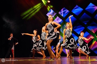 танцует воронеж. виктория кравченко бальные танцы. танцы виктории. виктория харченко бальные танцы. виктория константинова танцы.