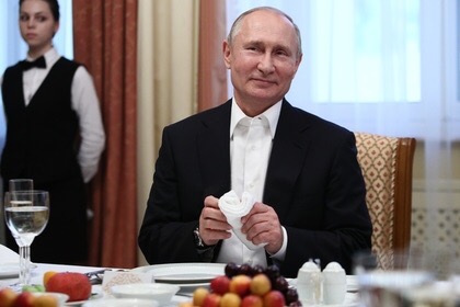 Президент России Владимир Путин рассказал в интервью итальянской газете Corriere della Sera о своих планах по истечении президентского срока в 2024 году Российский лидер отметил, что пока рано