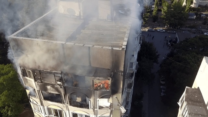 взрыв газа на кирова керчь. что взорвалось в керчи сегодня. керчь кирова 93 взрыв. теракт в керчи в колледже. керчь 2007 подростки.